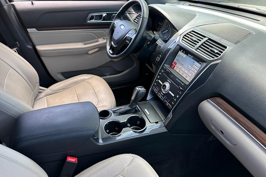 Thumbnail: 2019 Ford Explorer - 13