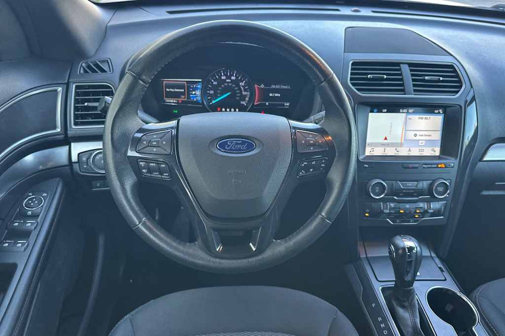 Thumbnail: 2019 Ford Explorer - 9
