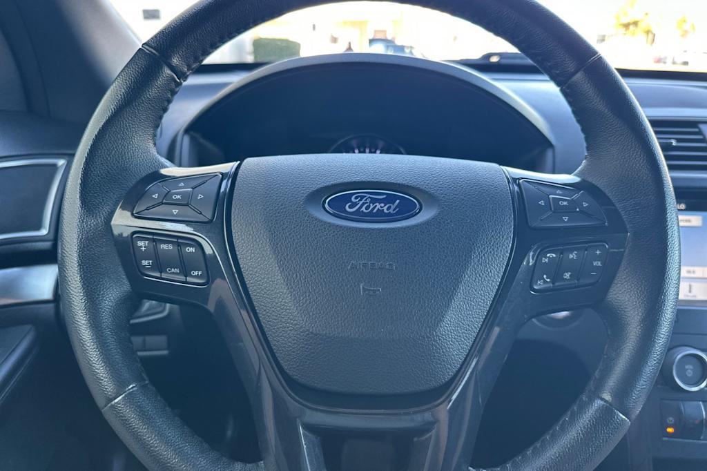 Thumbnail: 2019 Ford Explorer - 29
