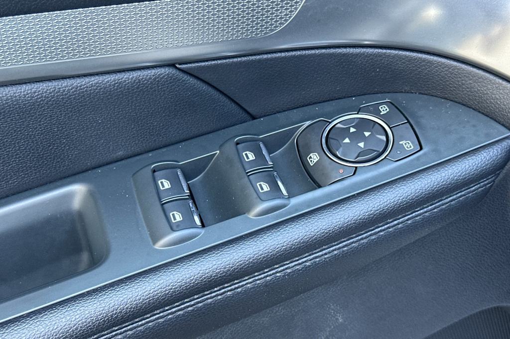 Thumbnail: 2019 Ford Explorer - 23