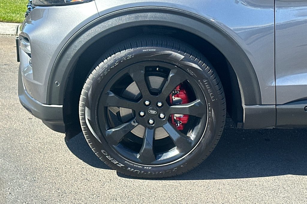 Thumbnail: 2021 Ford Explorer - 8