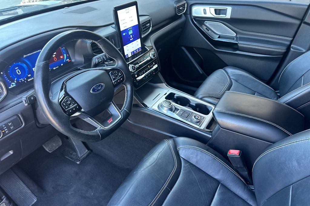 Thumbnail: 2021 Ford Explorer - 9