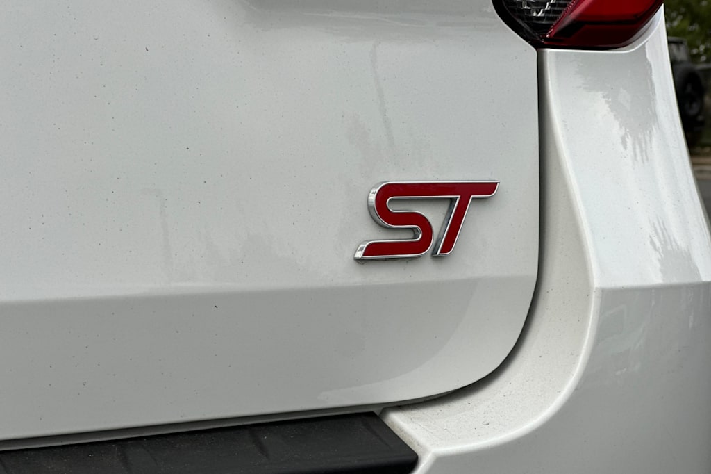 Thumbnail: 2021 Ford Explorer - 7