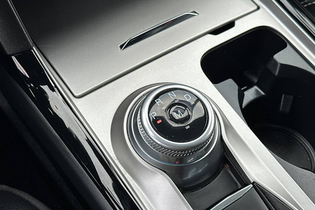 Thumbnail: 2021 Ford Explorer - 14