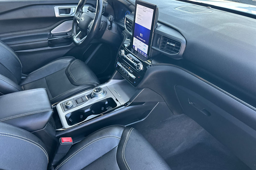 Thumbnail: 2022 Ford Explorer - 12