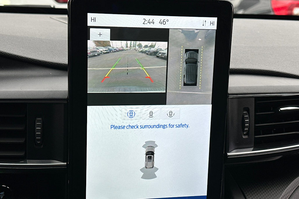 Thumbnail: 2020 Ford Explorer - 24