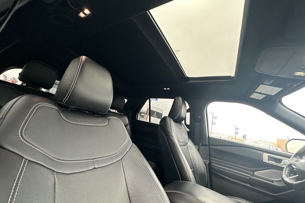 Thumbnail: 2020 Ford Explorer - 23