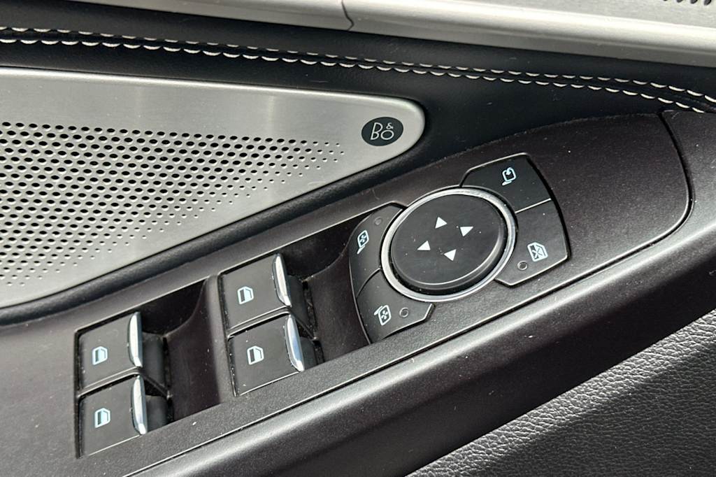 Thumbnail: 2020 Ford Explorer - 22