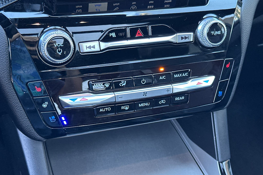 Thumbnail: 2024 Ford Explorer - 27