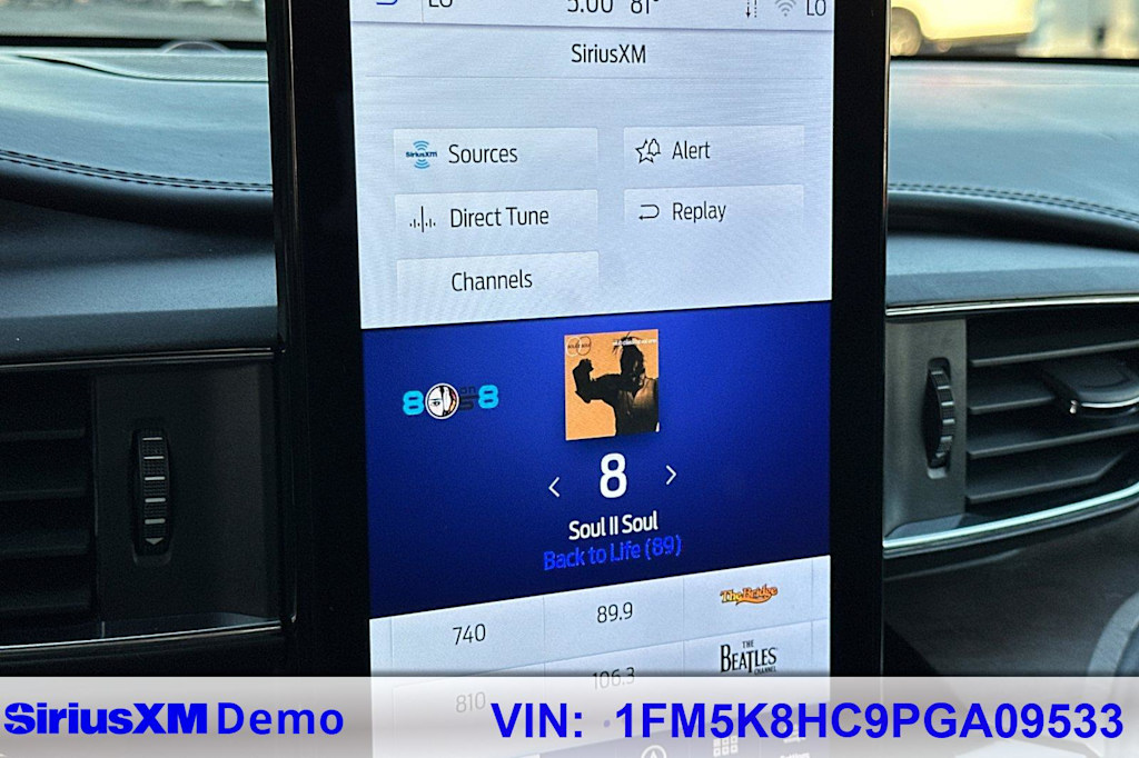 Thumbnail: 2023 Ford Explorer - 30