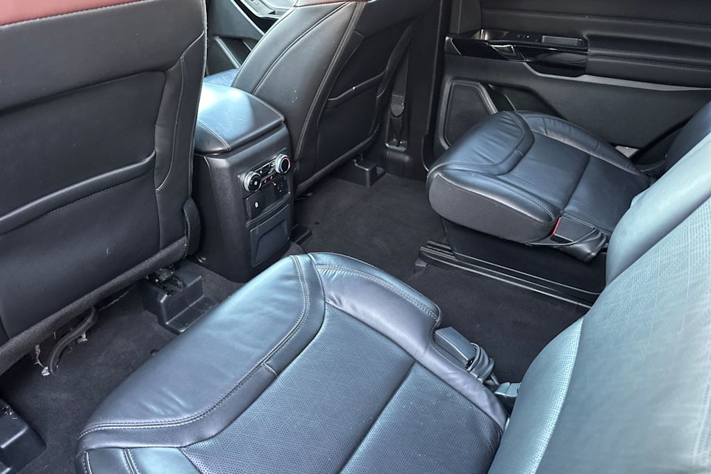 Thumbnail: 2023 Ford Explorer - 11