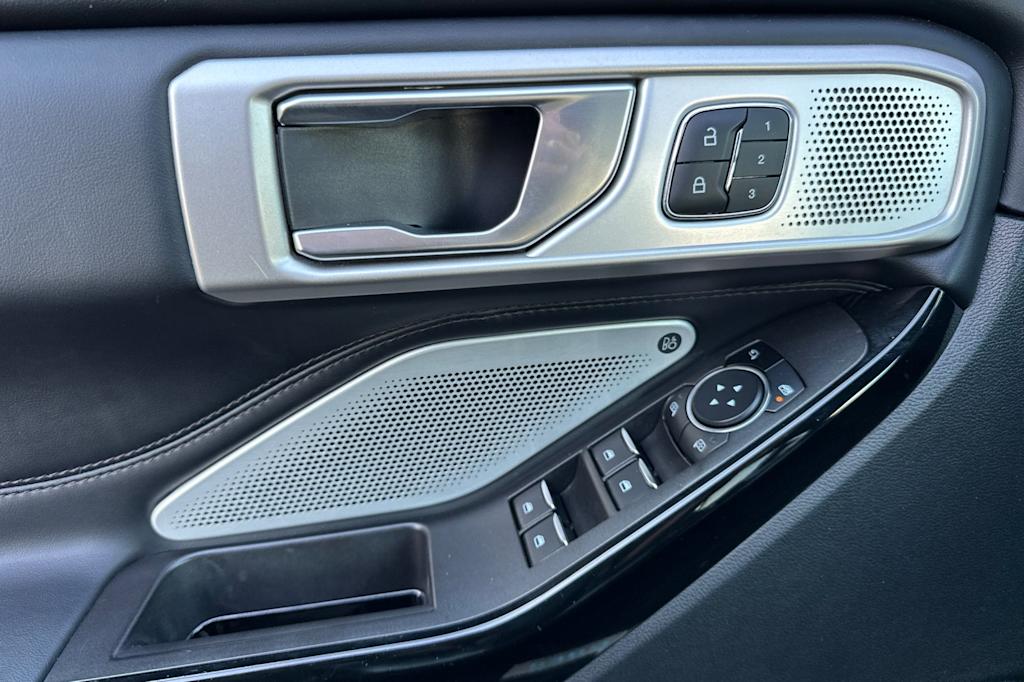 Thumbnail: 2023 Ford Explorer - 22