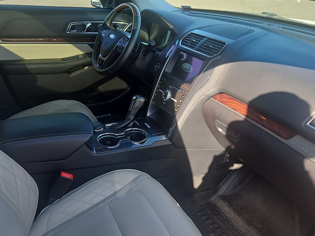 Thumbnail: 2017 Ford Explorer - 10