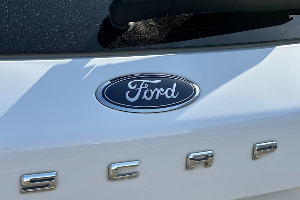Thumbnail: 2023 Ford Escape - 7