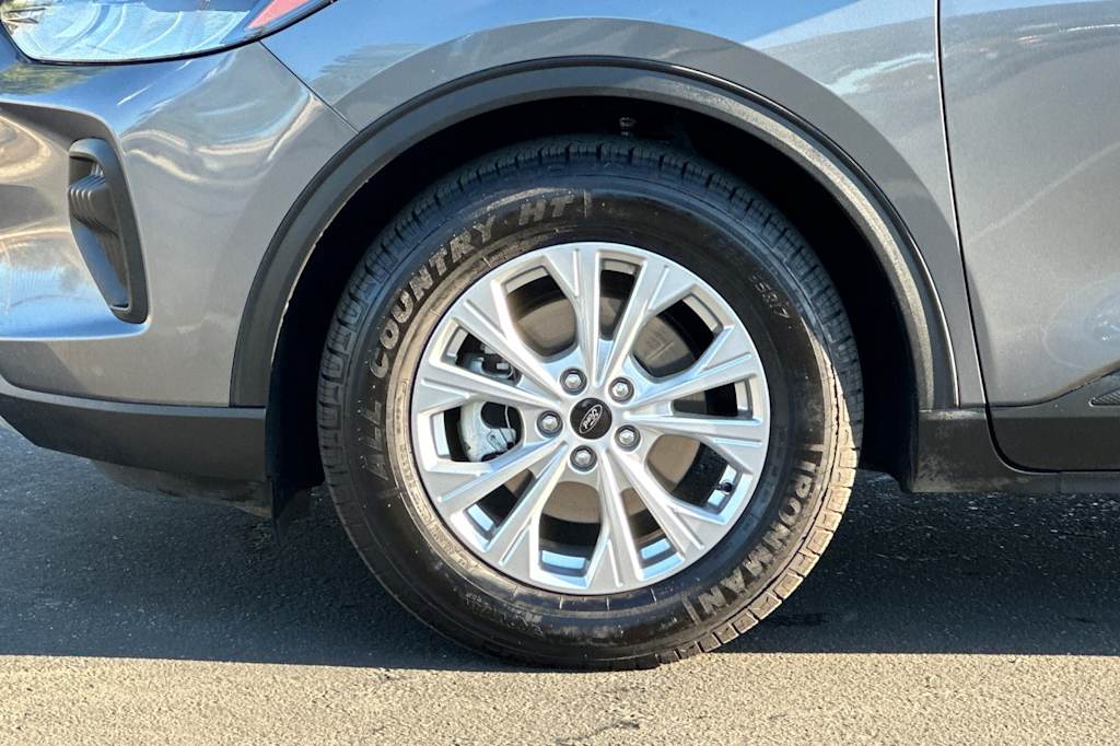 Thumbnail: 2024 Ford Escape - 8