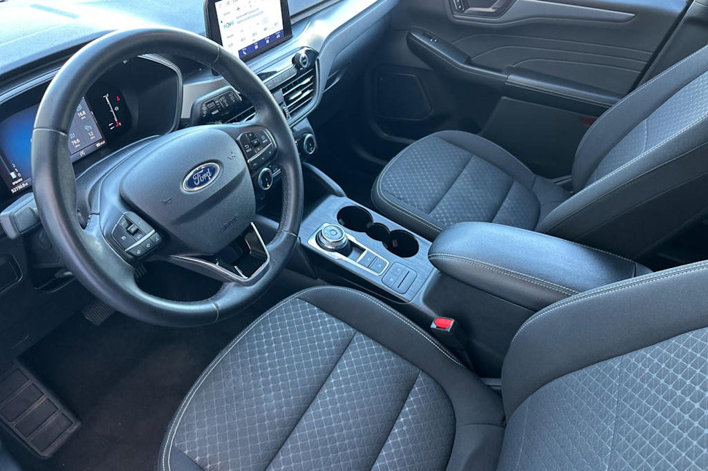 Thumbnail: 2024 Ford Escape - 9