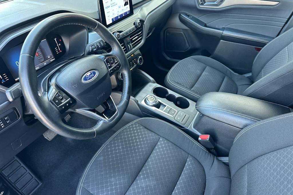 Thumbnail: 2024 Ford Escape - 9