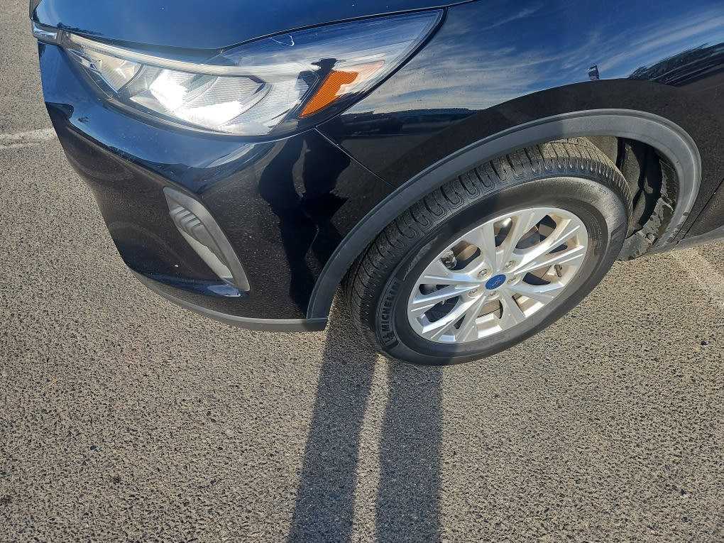 Thumbnail: 2023 Ford Escape - 18