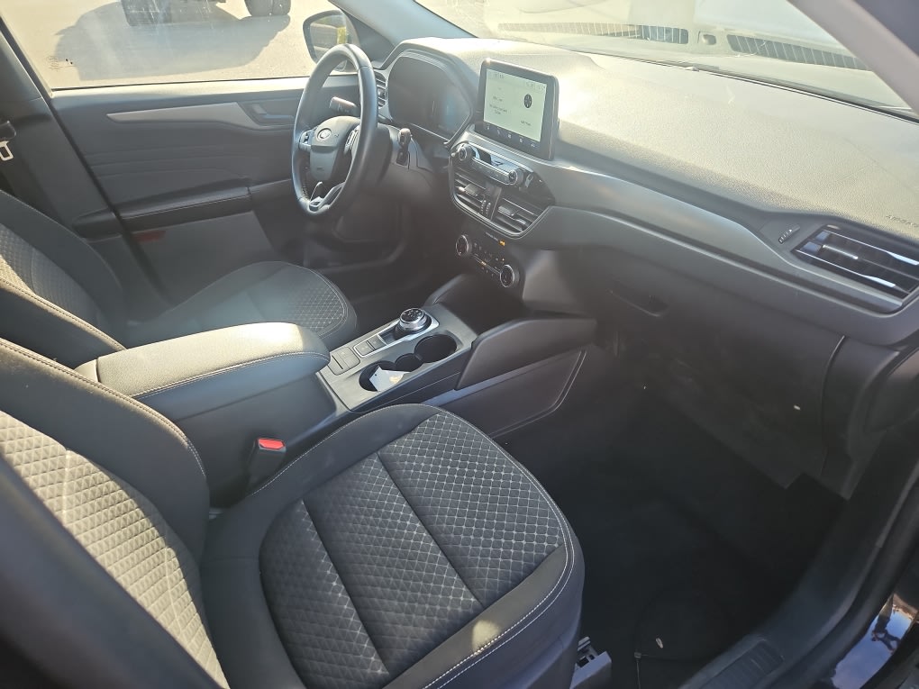 Thumbnail: 2023 Ford Escape - 20