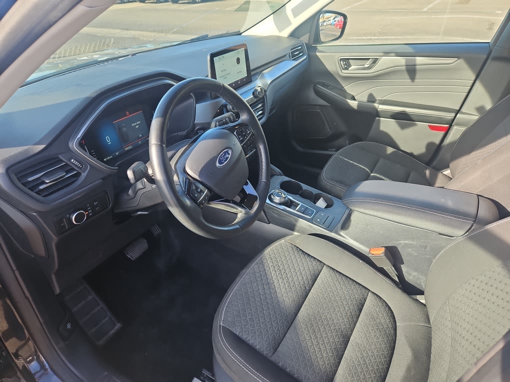 Thumbnail: 2023 Ford Escape - 10
