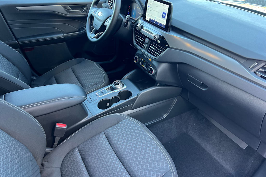 2025 Ford Escape Active 13