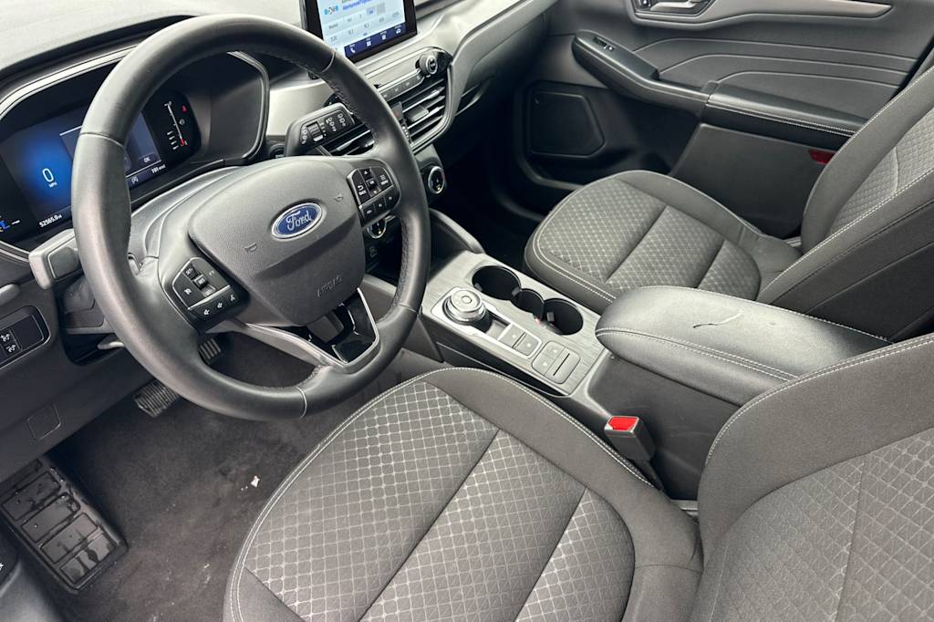 Thumbnail: 2024 Ford Escape - 9