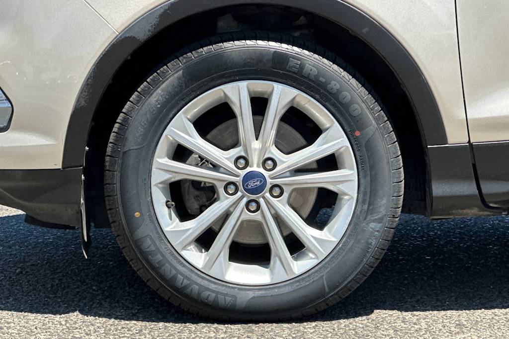 Thumbnail: 2018 Ford Escape - 8