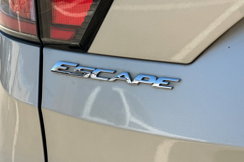 Thumbnail: 2018 Ford Escape - 7