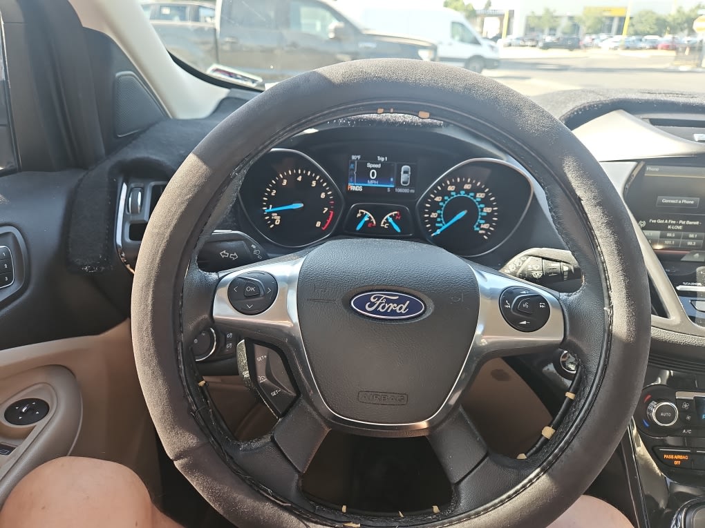 Thumbnail: 2015 Ford Escape - 12