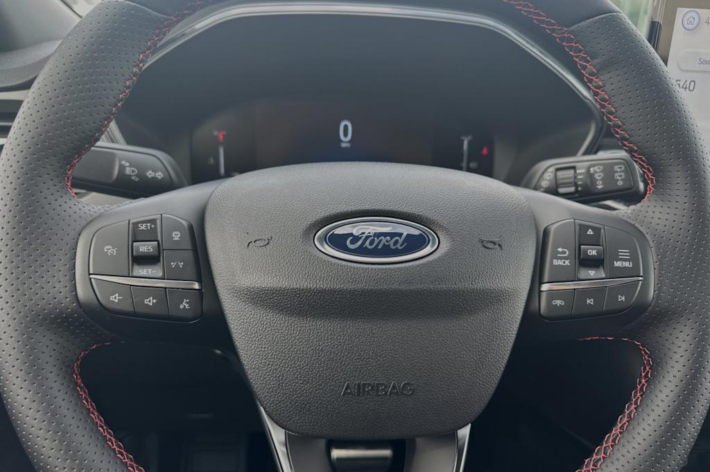 2024 Ford Escape ST-Line 29