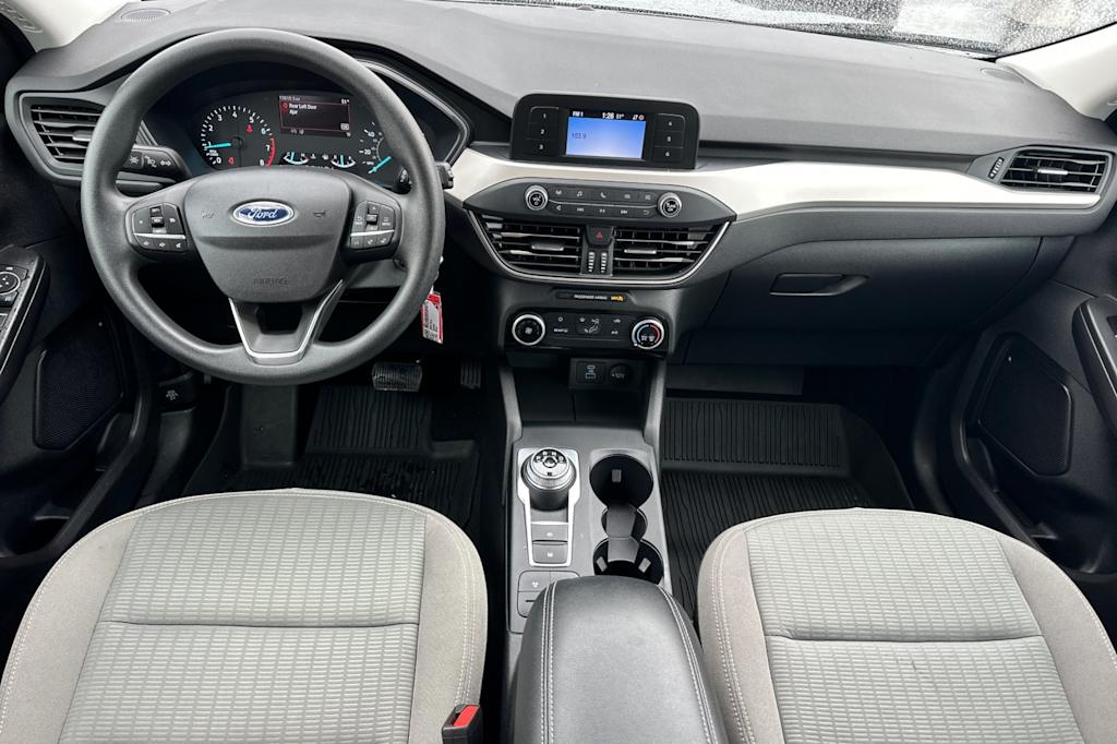 2022 Ford Escape S 2