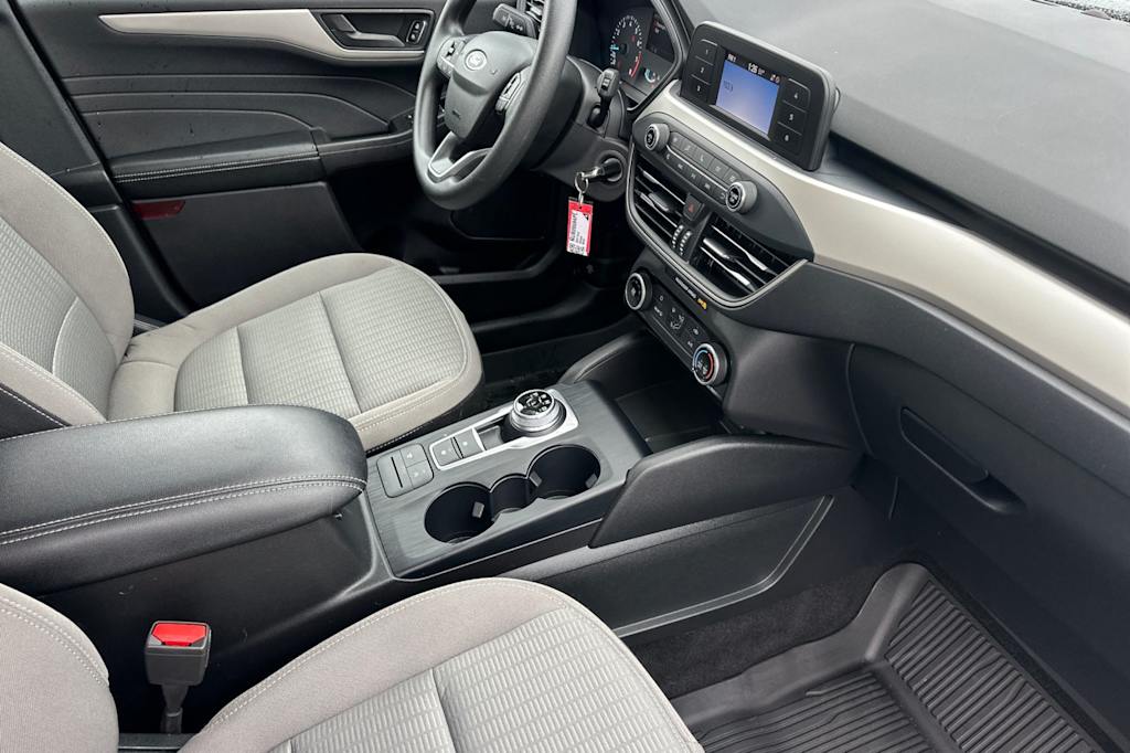 2022 Ford Escape S 13