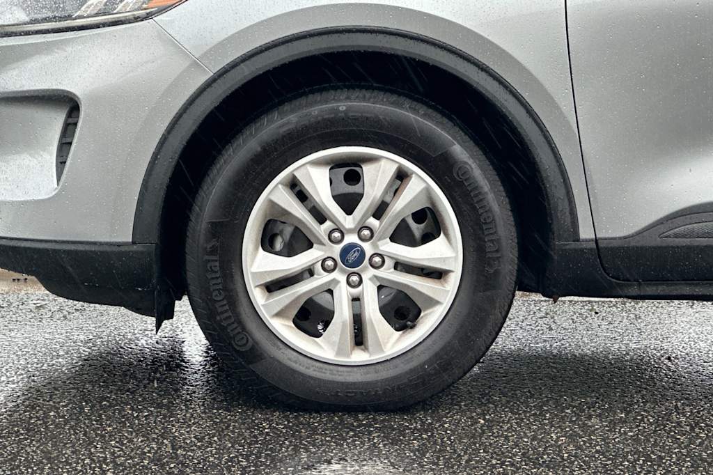 2022 Ford Escape S 8