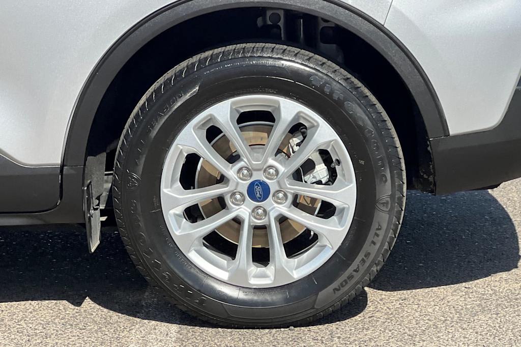 Thumbnail: 2020 Ford Escape - 8