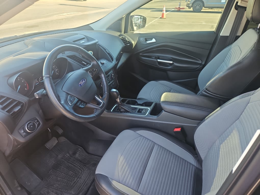 Thumbnail: 2017 Ford Escape - 20