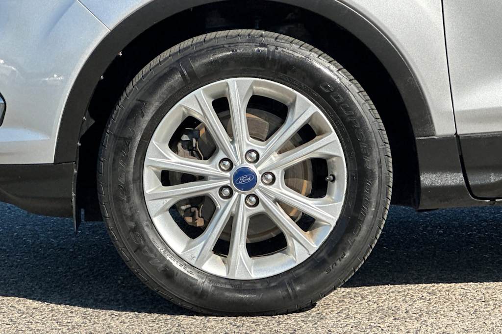 Thumbnail: 2018 Ford Escape - 8