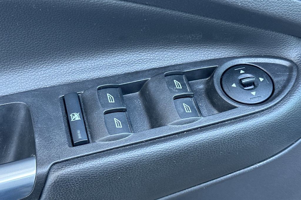 Thumbnail: 2018 Ford Escape - 23