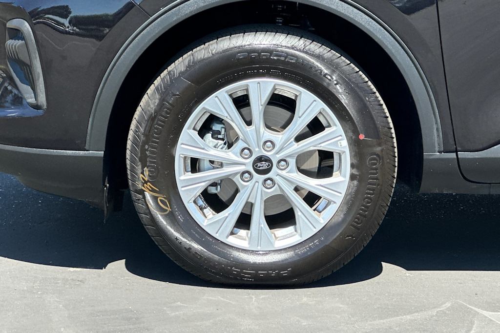 Thumbnail: 2025 Ford Escape - 7