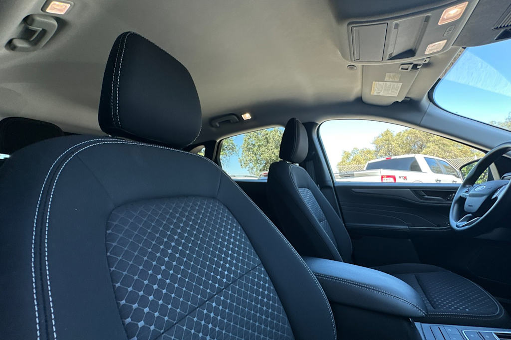 Thumbnail: 2025 Ford Escape - 10