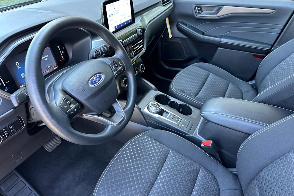 Thumbnail: 2025 Ford Escape - 8