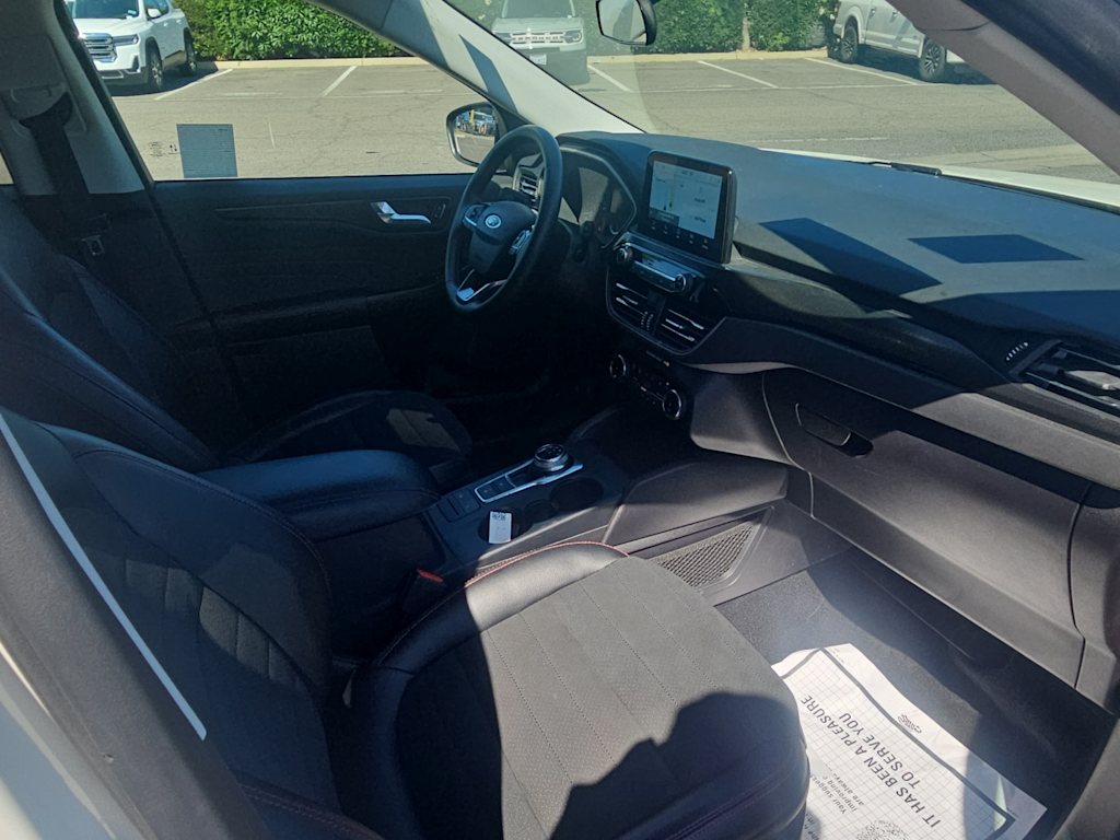 Thumbnail: 2022 Ford Escape - 11