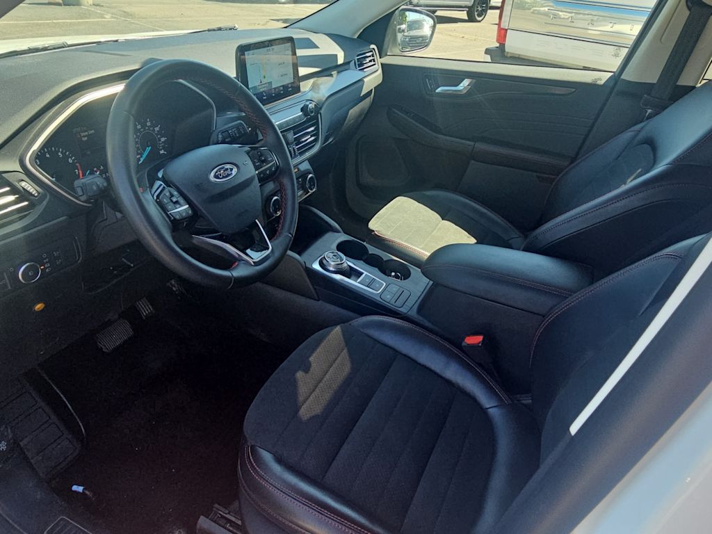 Thumbnail: 2022 Ford Escape - 9