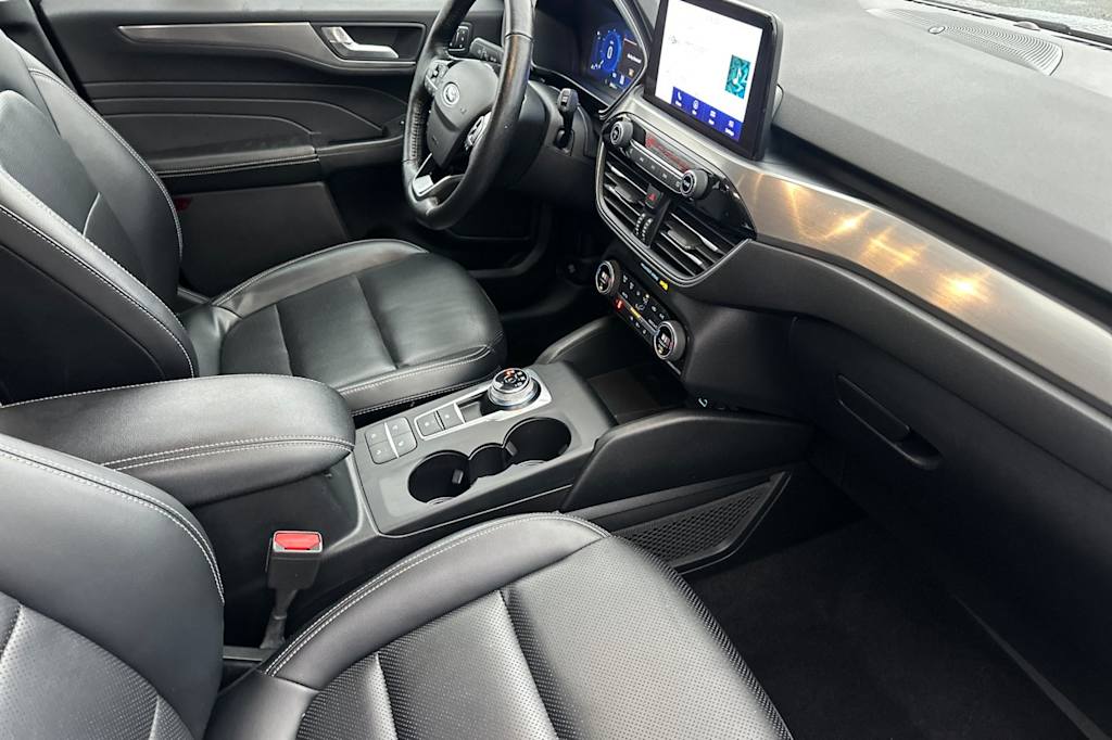 Thumbnail: 2021 Ford Escape - 13