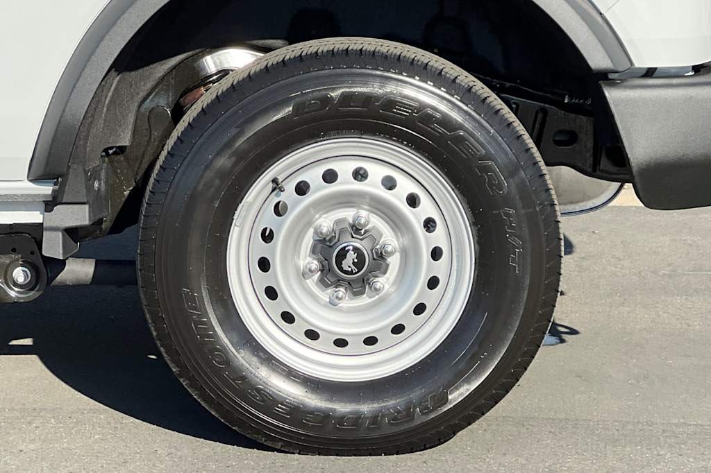 Thumbnail: 2026 Ford Bronco - 8