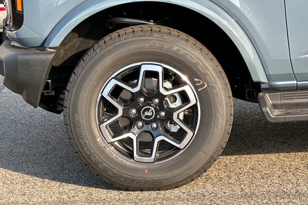 Thumbnail: 2025 Ford Bronco - 8