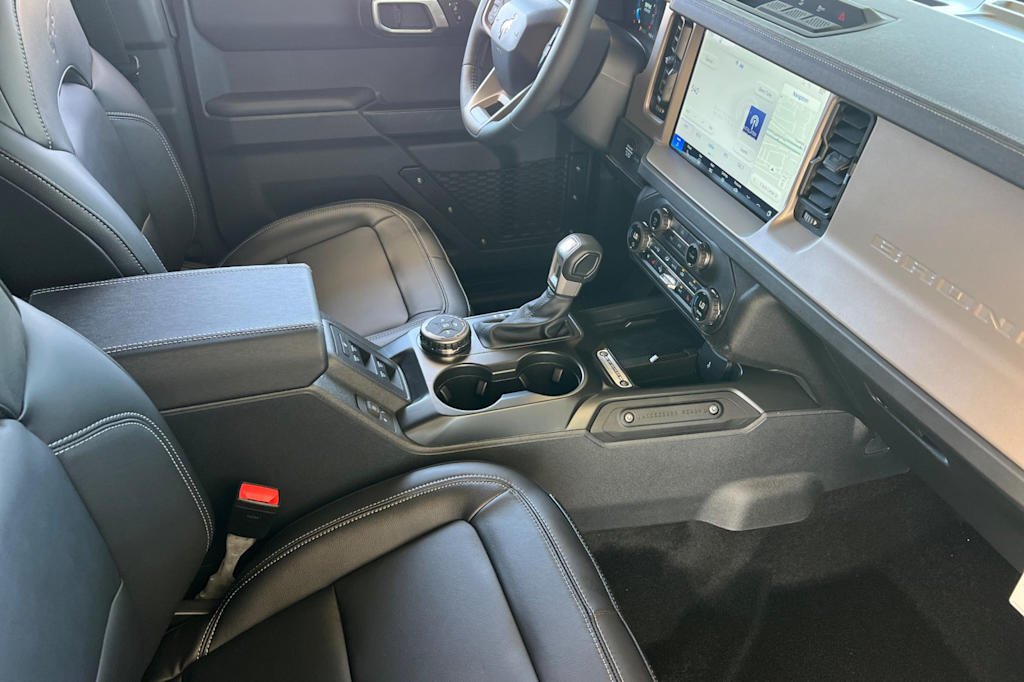 Thumbnail: 2026 Ford Bronco - 9