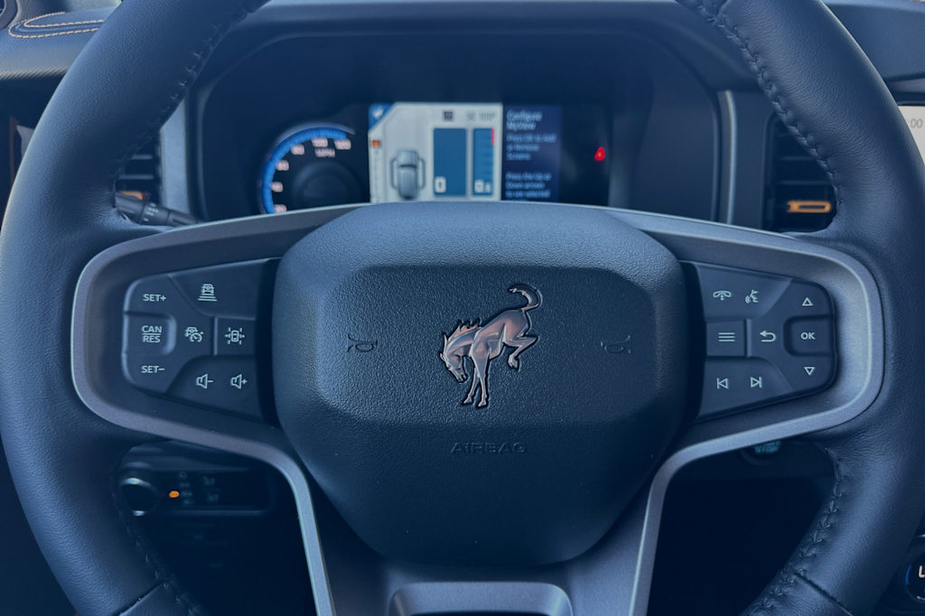 2024 Ford Bronco Badlands 25