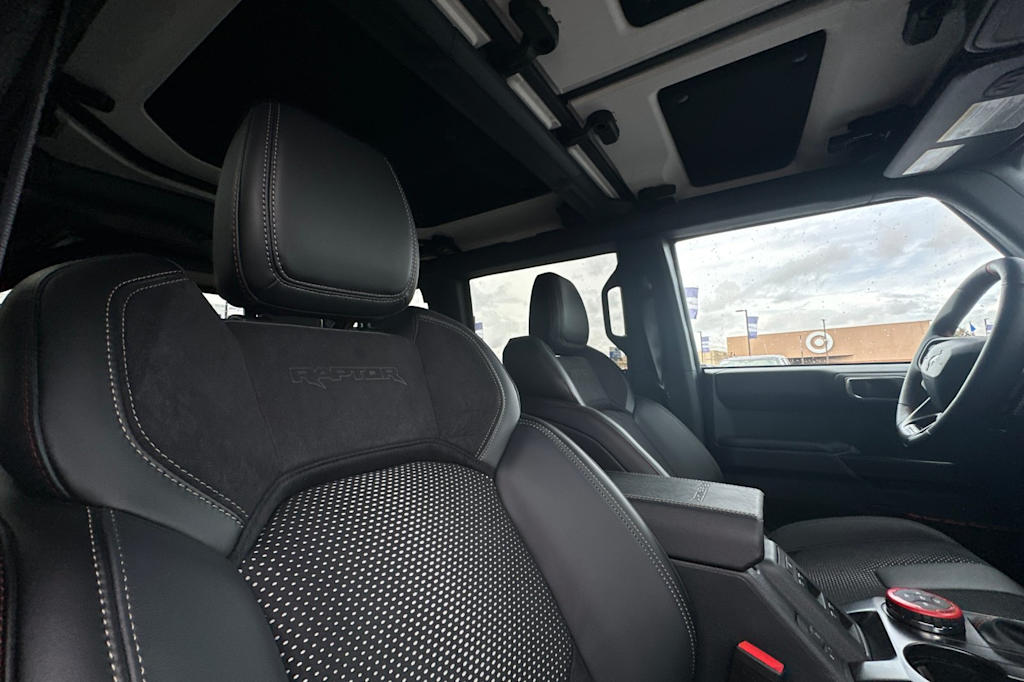 Thumbnail: 2025 Ford Bronco - 10