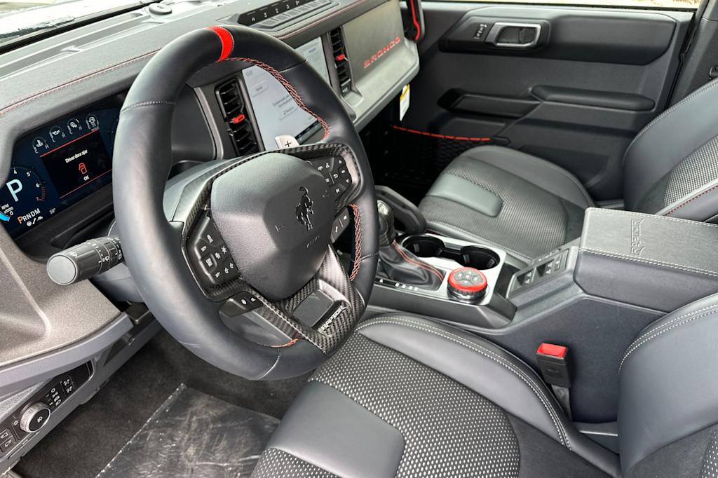 Thumbnail: 2025 Ford Bronco - 9