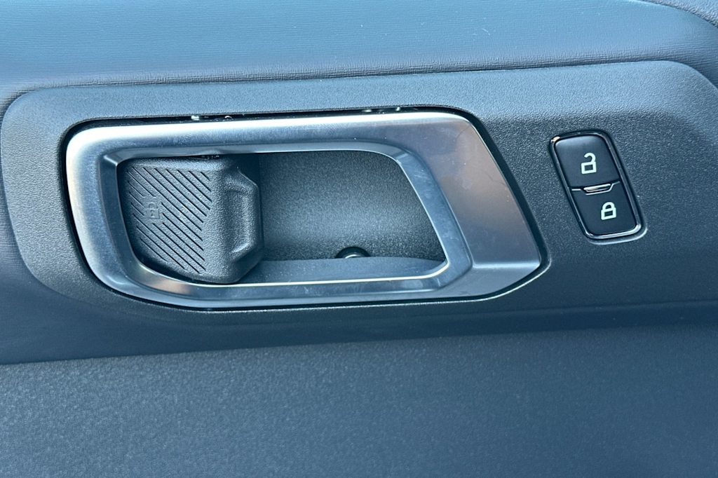 Thumbnail: 2025 Ford Bronco - 21